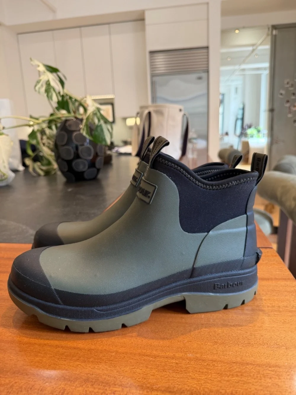 Barbour Olive green and black short rain boots